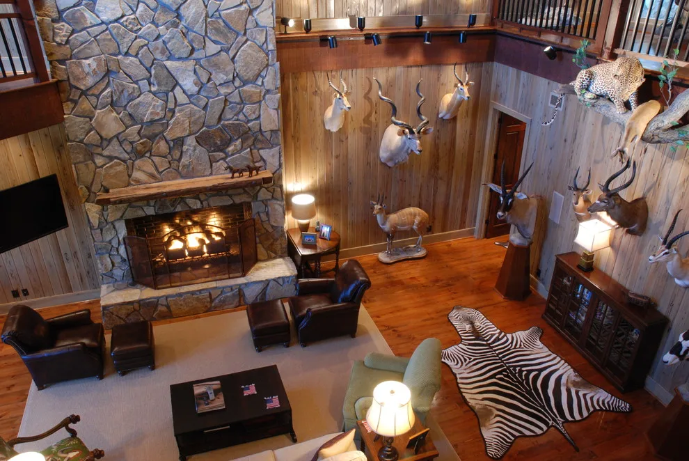 Double-Level Award Gallery by HoBart Builders, Inc. - Photo 8