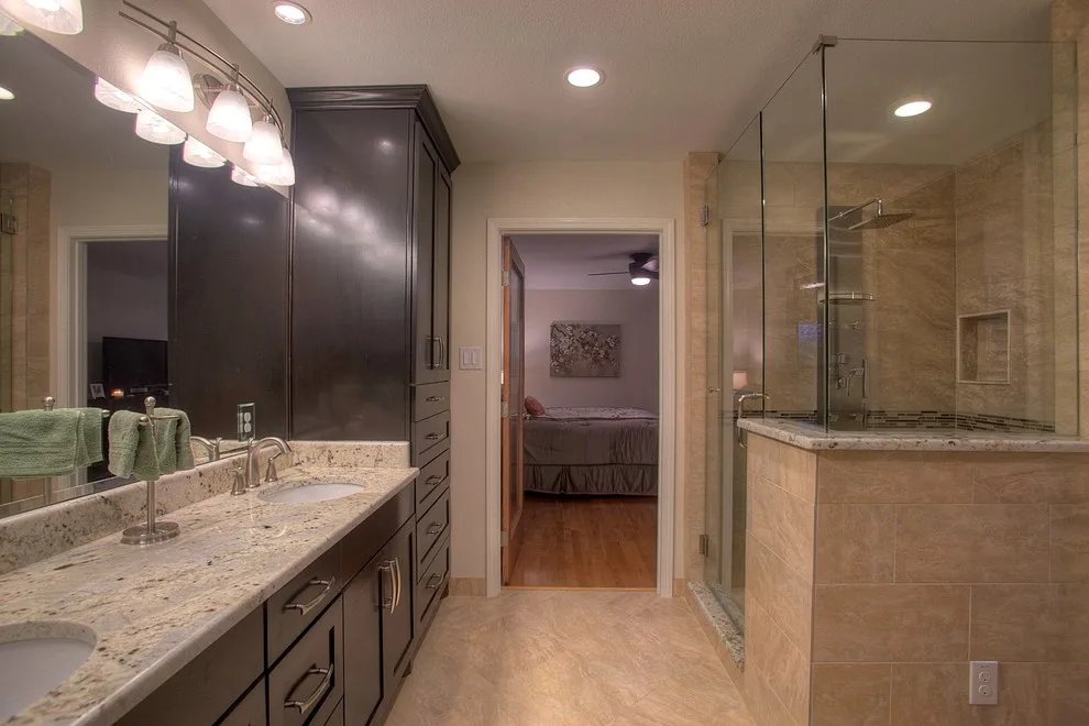 Alamo Heights Primary Bathroom by Virtuoso Builders - Photo 2