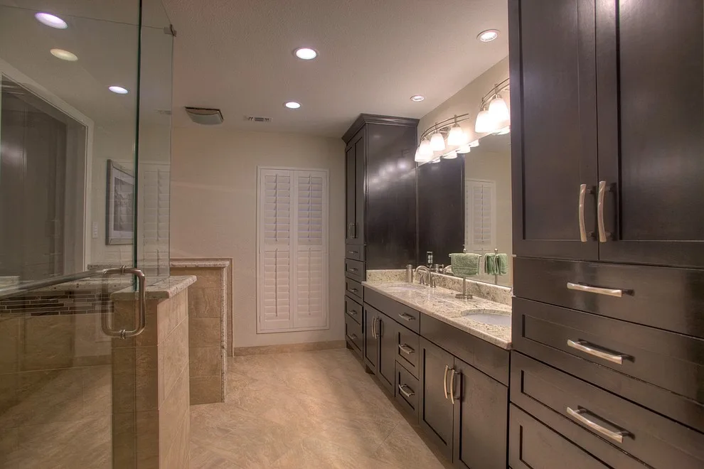 Alamo Heights Primary Bathroom by Virtuoso Builders - Photo 3