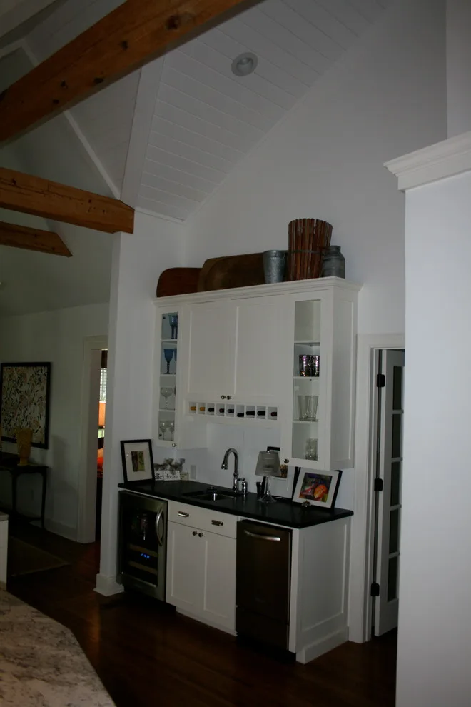 Bright Culinary Space by Dwellings, Inc. - Photo 2