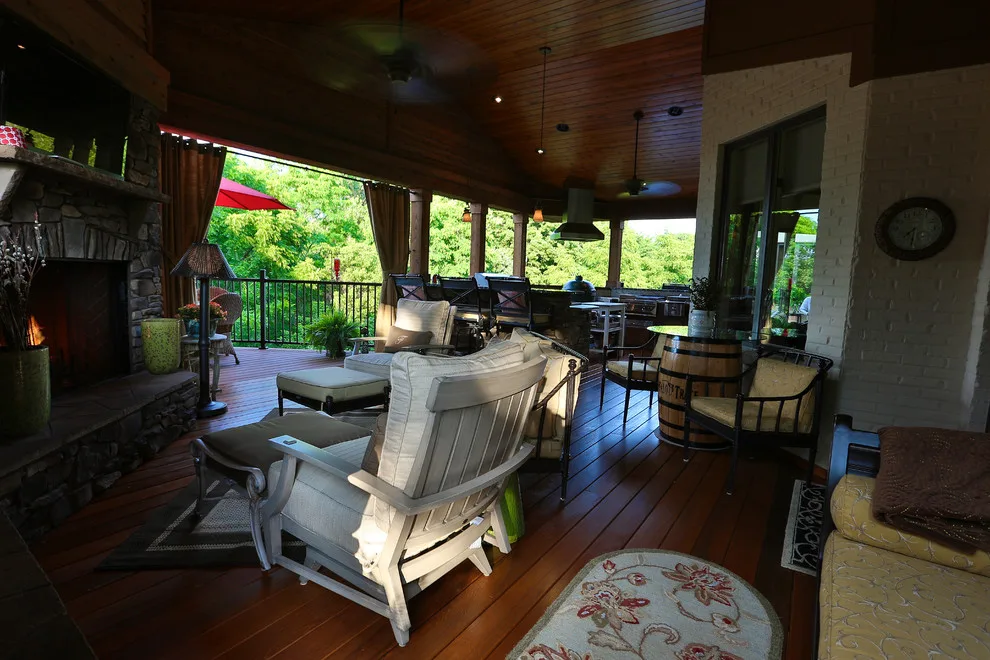 Equipped Outdoor Kitchen by Maile, Tekulve & Gray - Photo 3