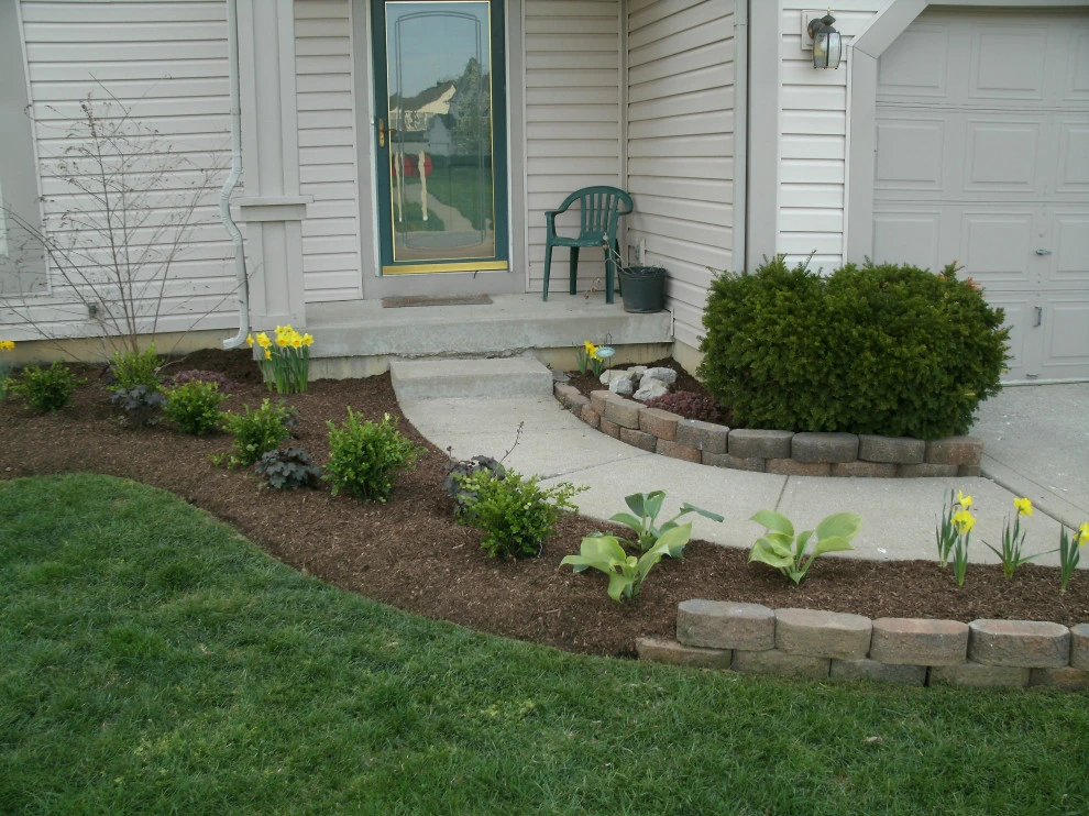 Custom Landscaping design by LovelyLawns & Landscaping - Photo 6