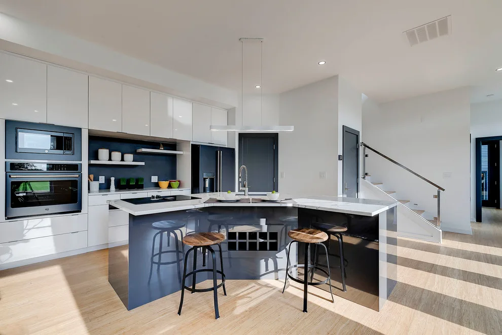 1401 Home by The Heartland Group - Photo 2