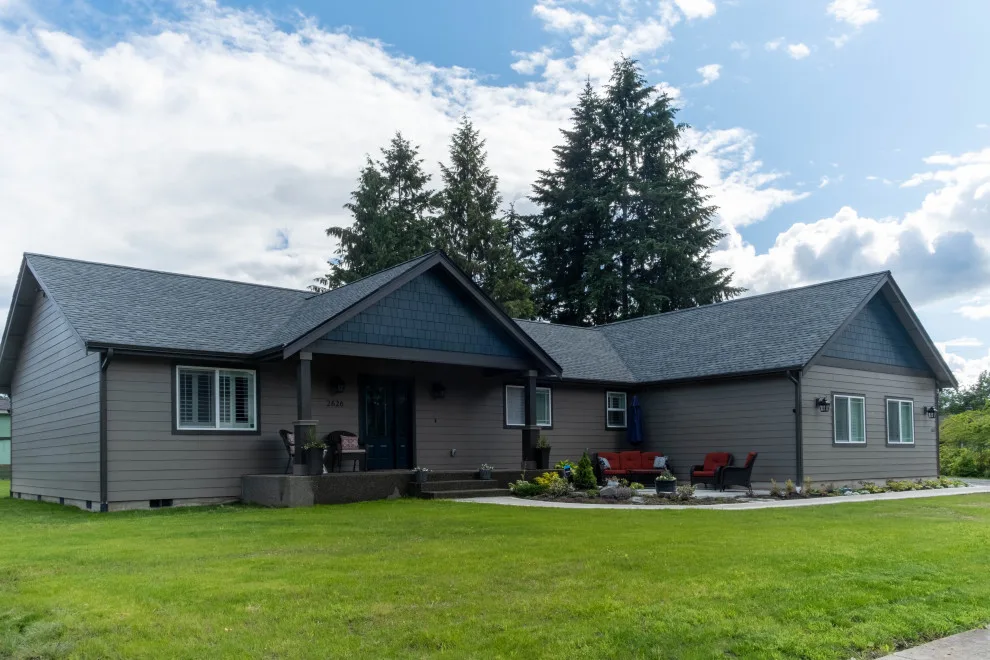 Custom Home on 18th Avenue by Williams Contracting, Inc. - Photo 8