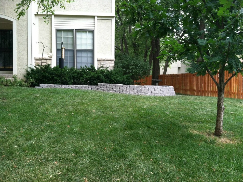LT Lawns And Landscaping - Photo 2