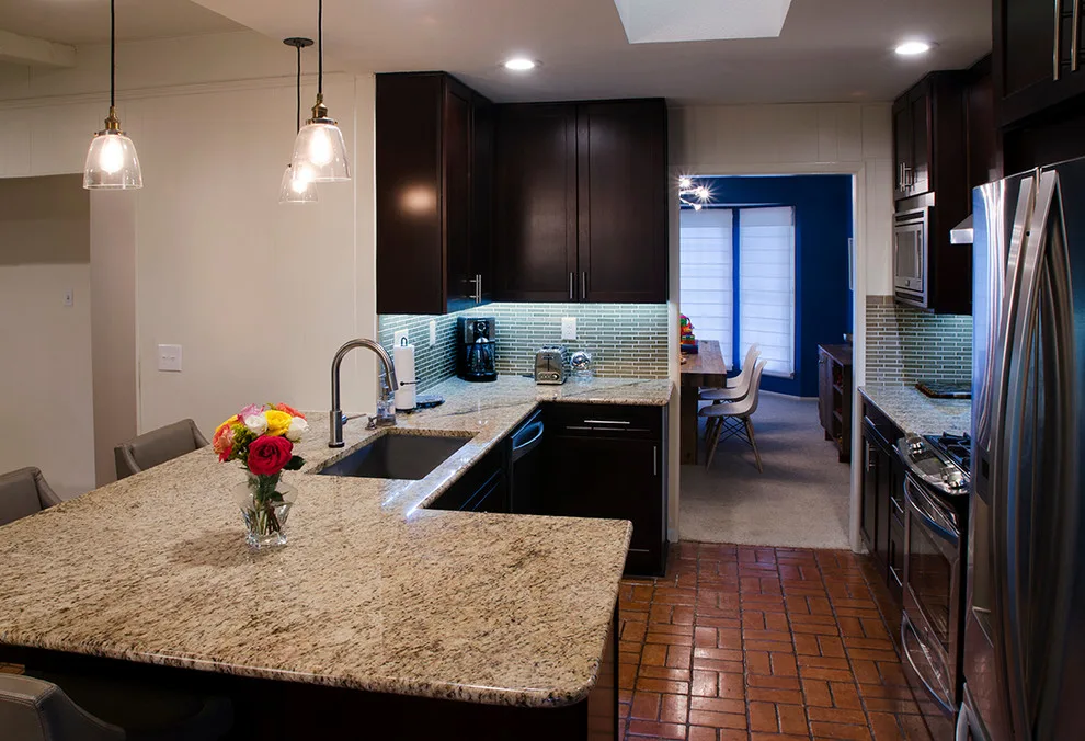 2015 Award-Winning Renovation Project by KM Builders - Photo 8