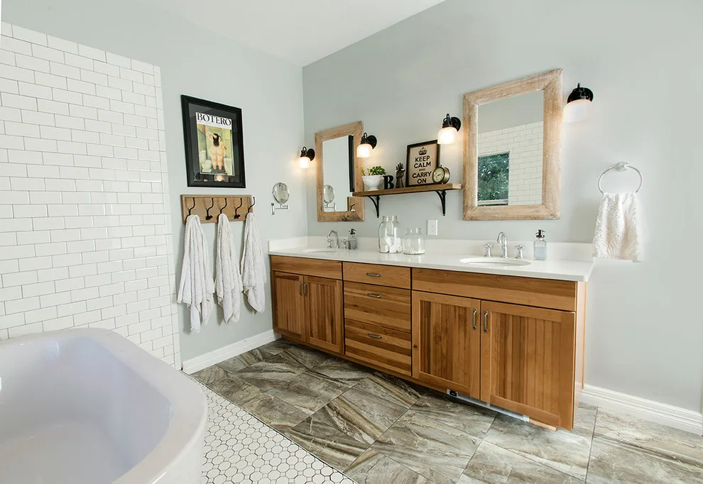 2015 Award-Winning Renovation Project by KM Builders - Photo 4