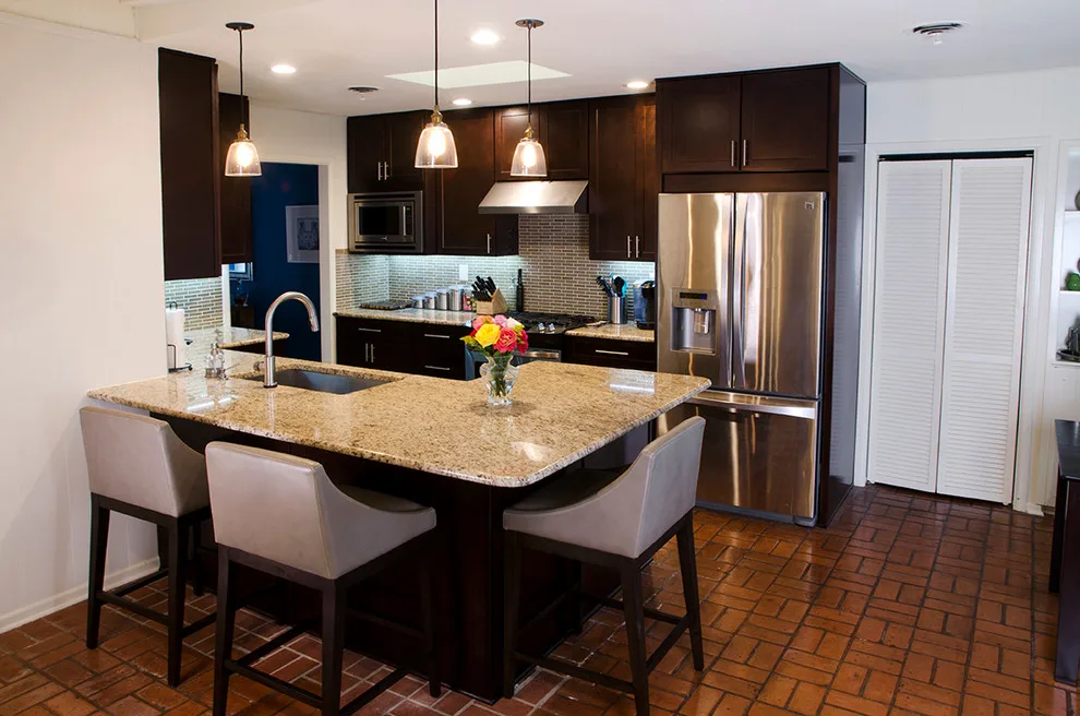2015 Award-Winning Renovation Project by KM Builders - Photo 6