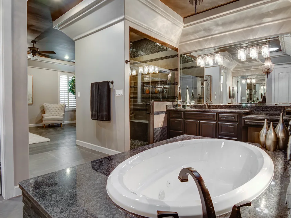 2017 Homes Model Showcase by Bella Vista Custom Homes, Inc. - Photo 44