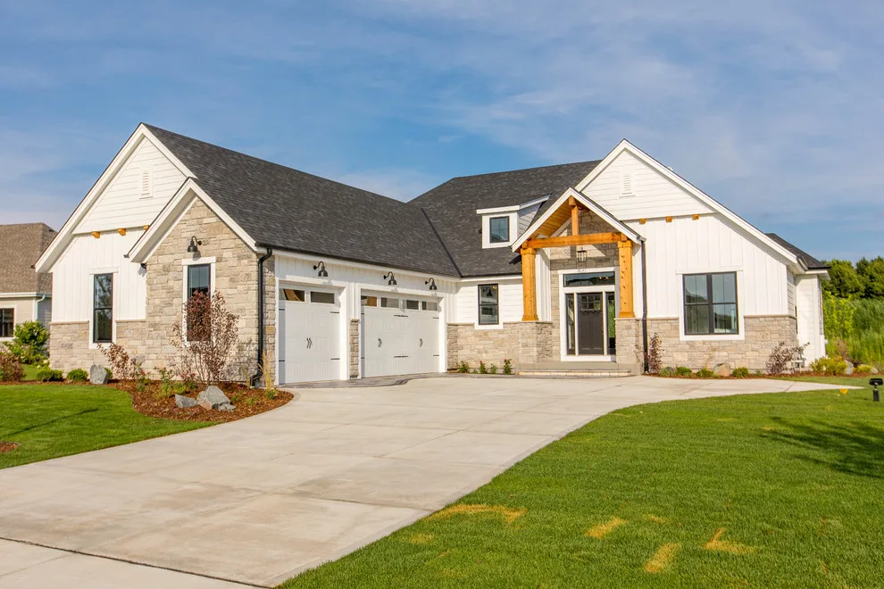 Aspen Homes Parade Model at Cedar Creek Ranch by Aspen Homes Inc - Photo 40