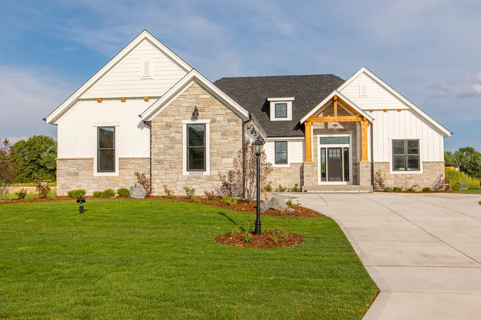 Aspen Homes Parade Model at Cedar Creek Ranch by Aspen Homes Inc - Photo 26