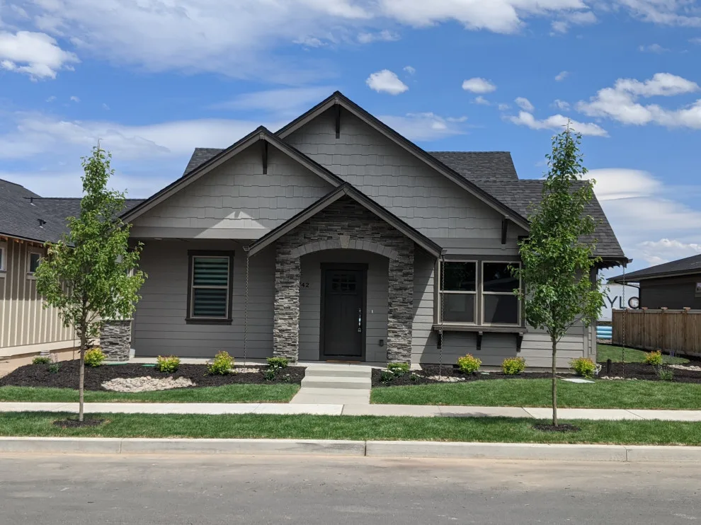 2020 Central Oregon Home Showcase by Builders Association by Lifestyle Homes, Home Builders - Photo 3