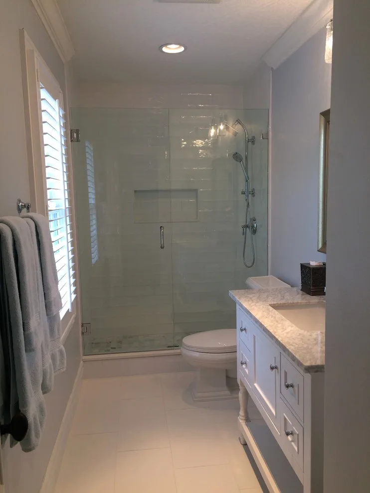 Three Timeless White Guest Bathrooms by Sarah Kraus Bartelson - S&W Kitchens - Photo 7