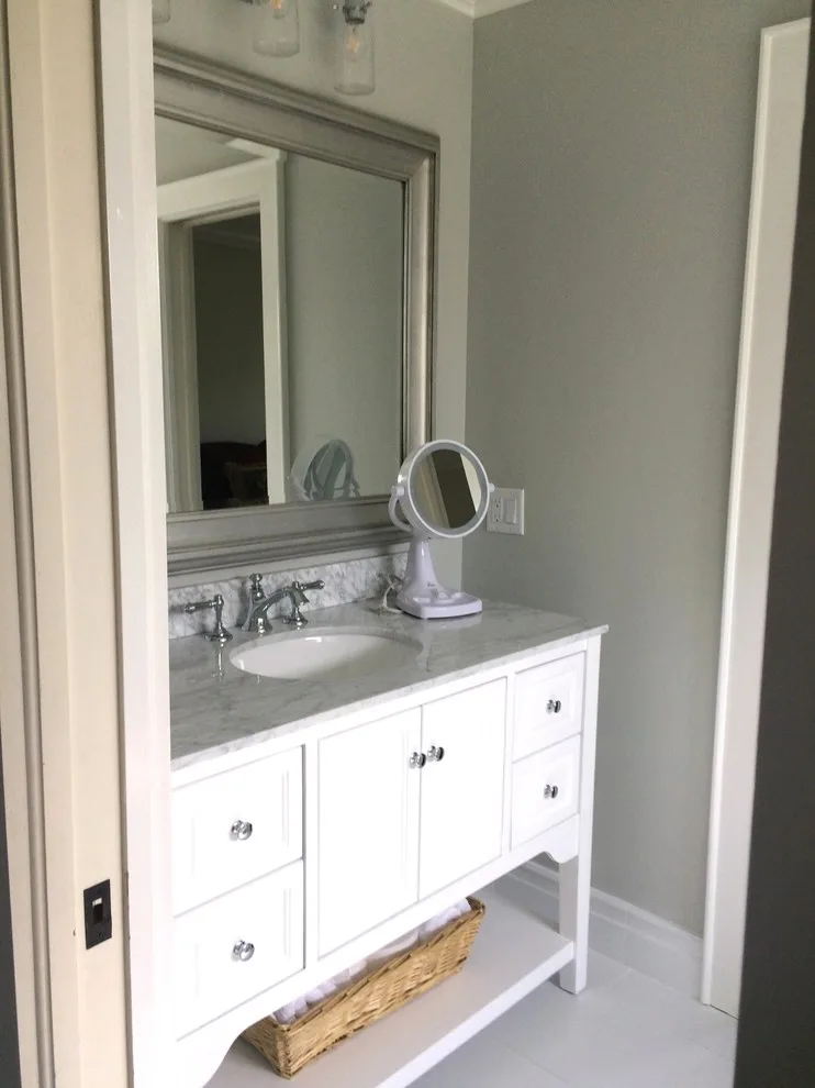 Three Timeless White Guest Bathrooms by Sarah Kraus Bartelson - S&W Kitchens - Photo 5
