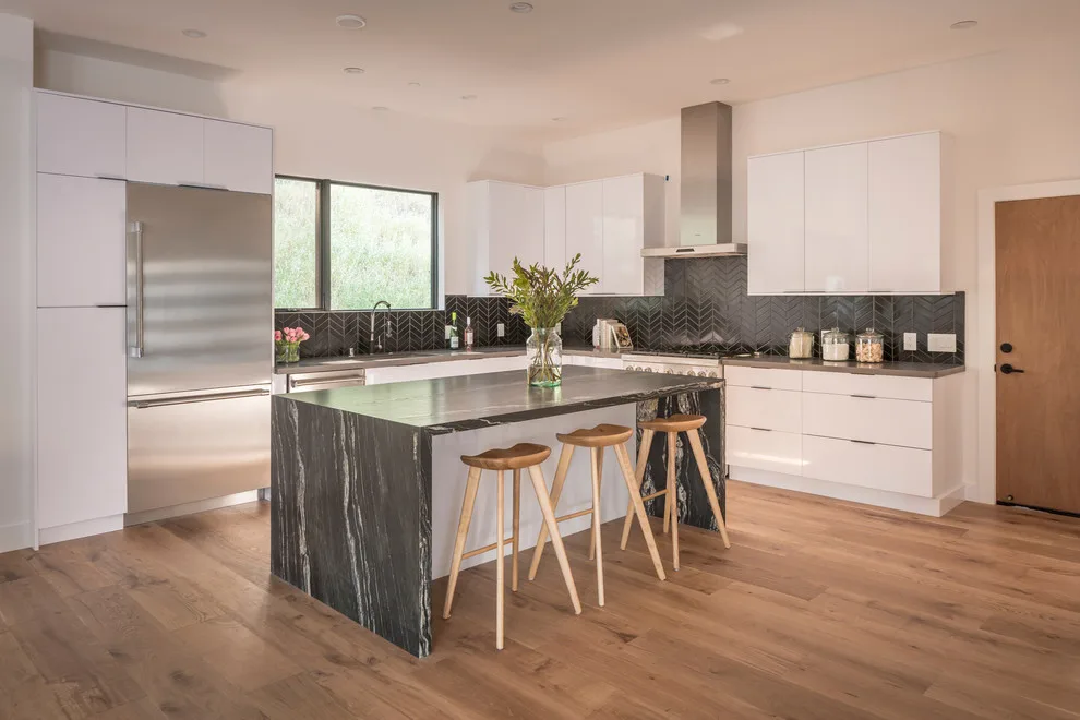 302 Bell Street by Hamta Partners INC - Photo 3