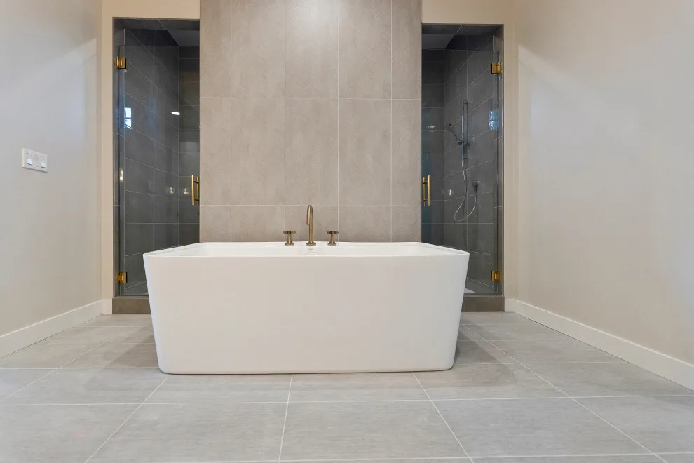 Contemporary Mountain by Solitude Homes - Photo 2