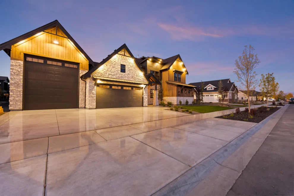 Contemporary Mountain by Solitude Homes - Photo 22