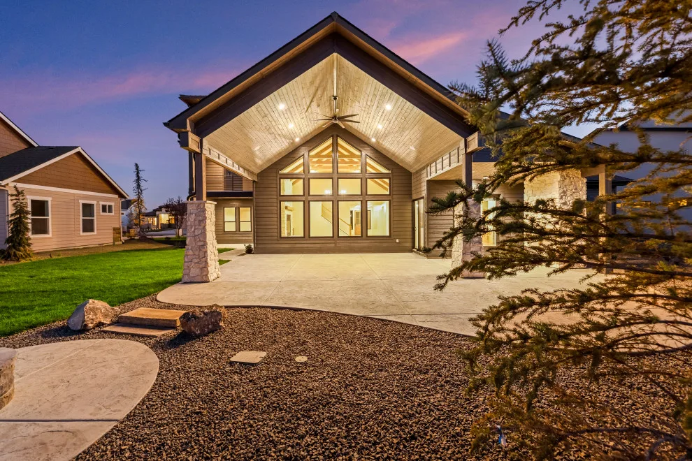 Contemporary Mountain by Solitude Homes - Photo 11