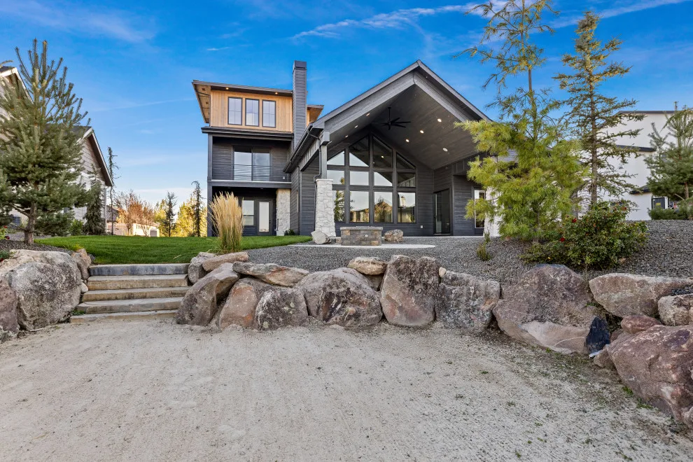 Contemporary Mountain by Solitude Homes - Photo 10