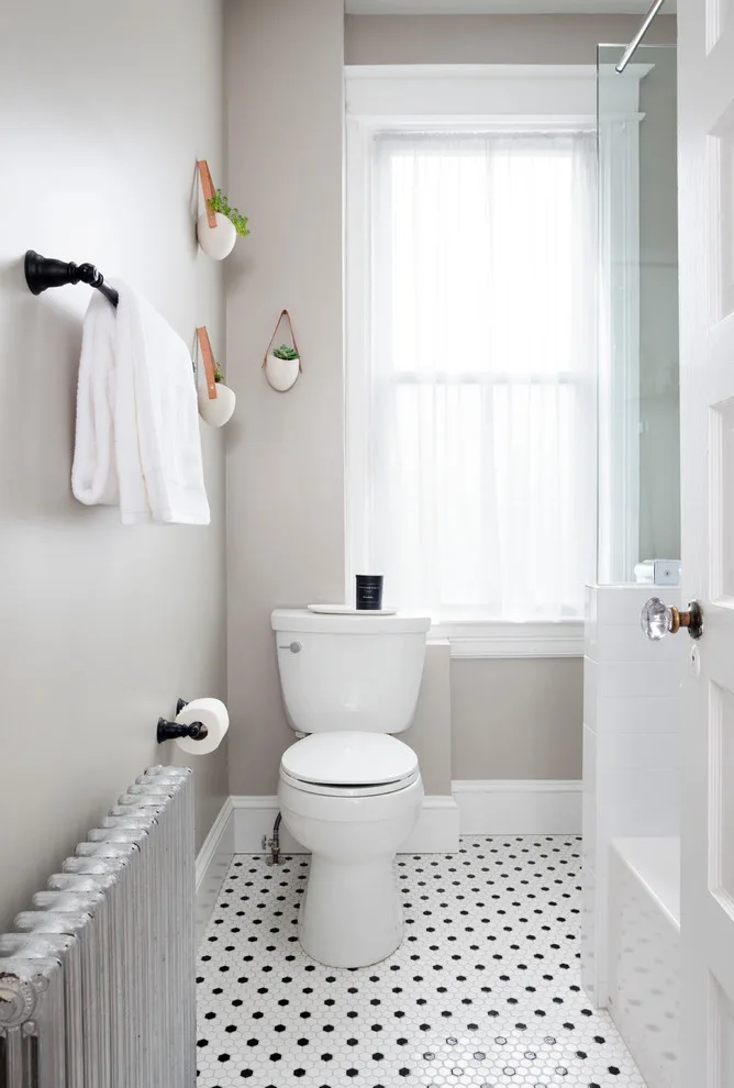 37th Street Northwest Bathroom by Jordan Design Build Group - Photo 2