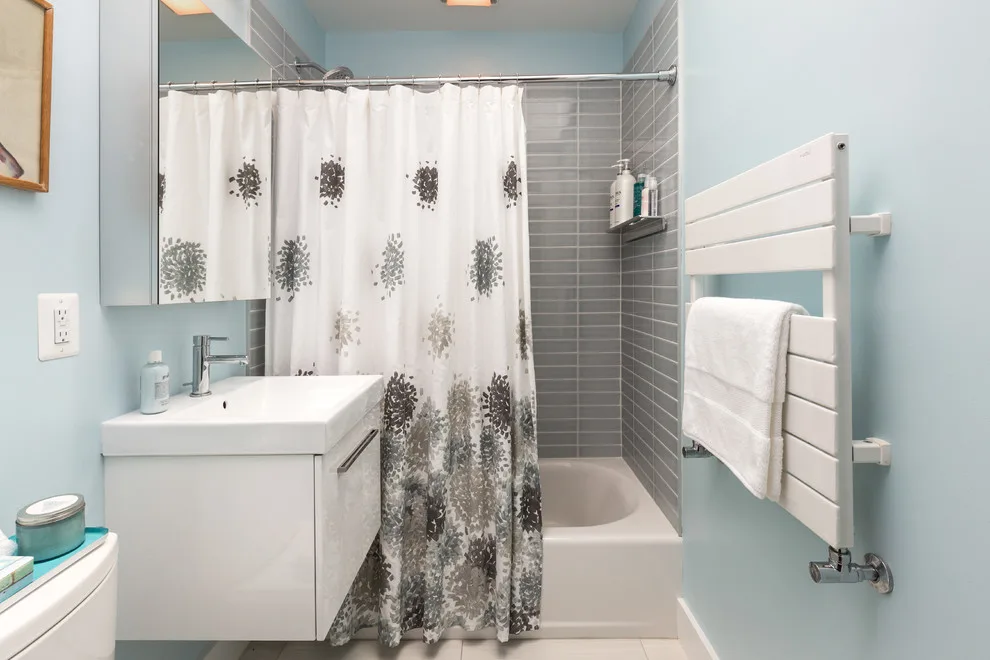 38th Street Northwest Hall Bathroom by Jordan Design Build Group - Photo 3
