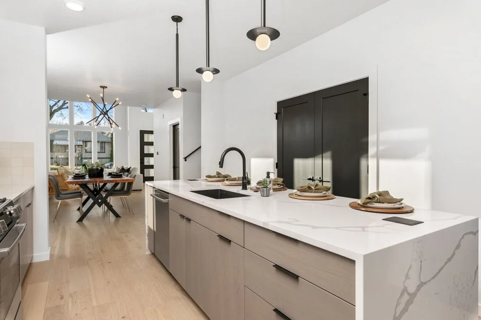 542 Denver - New Development by Urban Design + Build - Photo 17