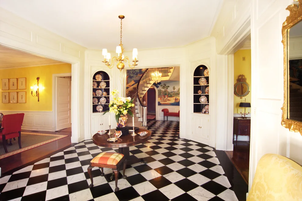Eight Monochrome Marble Flooring Designs by The Lee W. Robinson Company - Photo 3