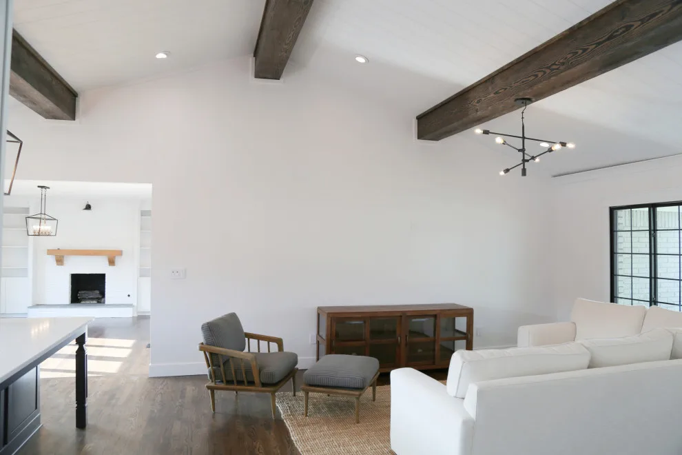 A Contemporary Farmhouse in Harrison Township by Kendall Design Build - Photo 14