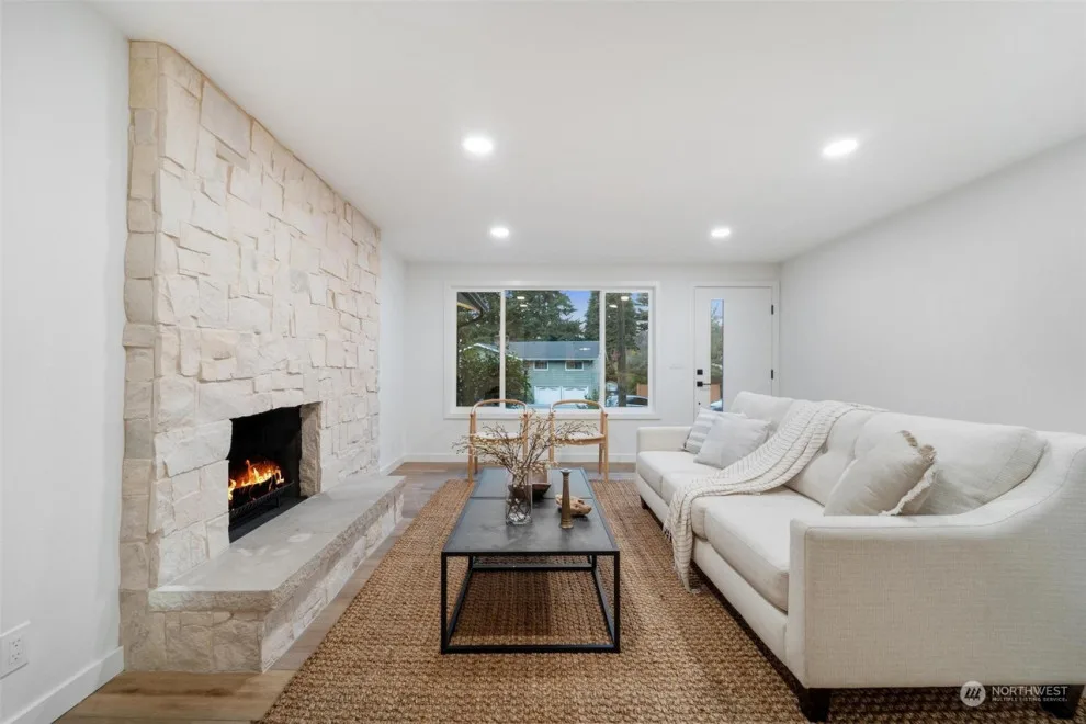 Crimson Door Cottage by United Signature - Photo 4