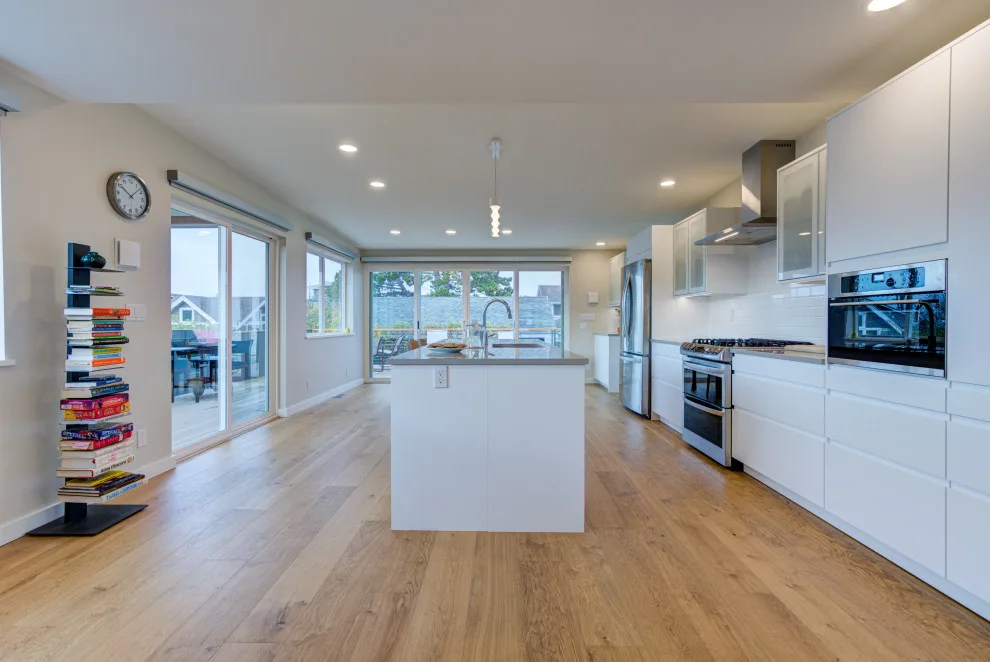 Alki Culinary, Living Space, and Patio by Better Builders - Photo 16