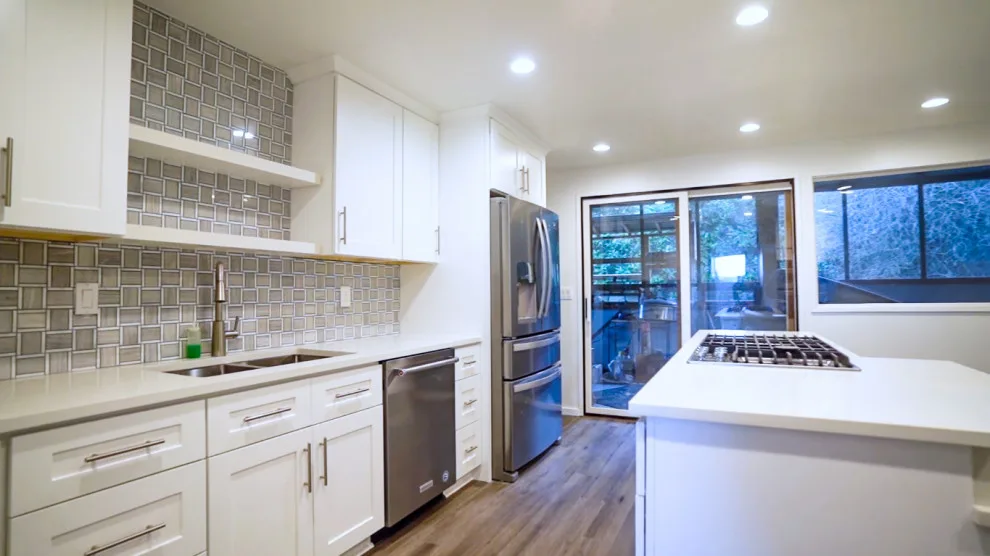 White Kitchen Interior Design by United Signature - Photo 2