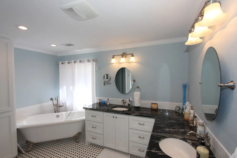 Amarillo Bathroom Renovation by Bobby Sanders -- Sanders Design Build - Photo 4