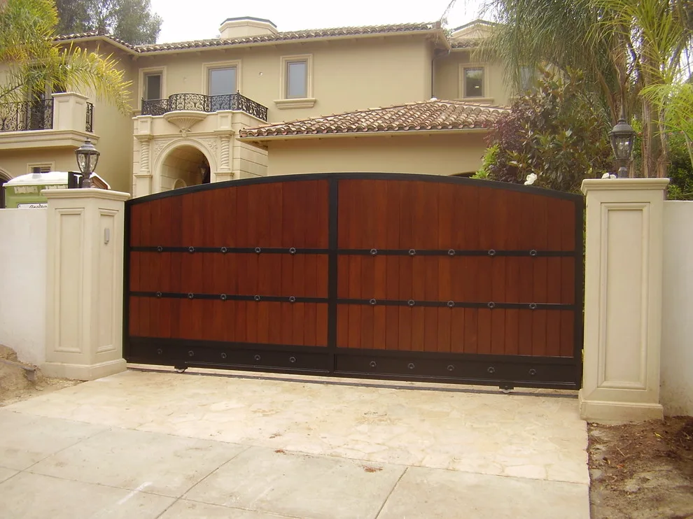 Method Doors And Gates - Photo 7