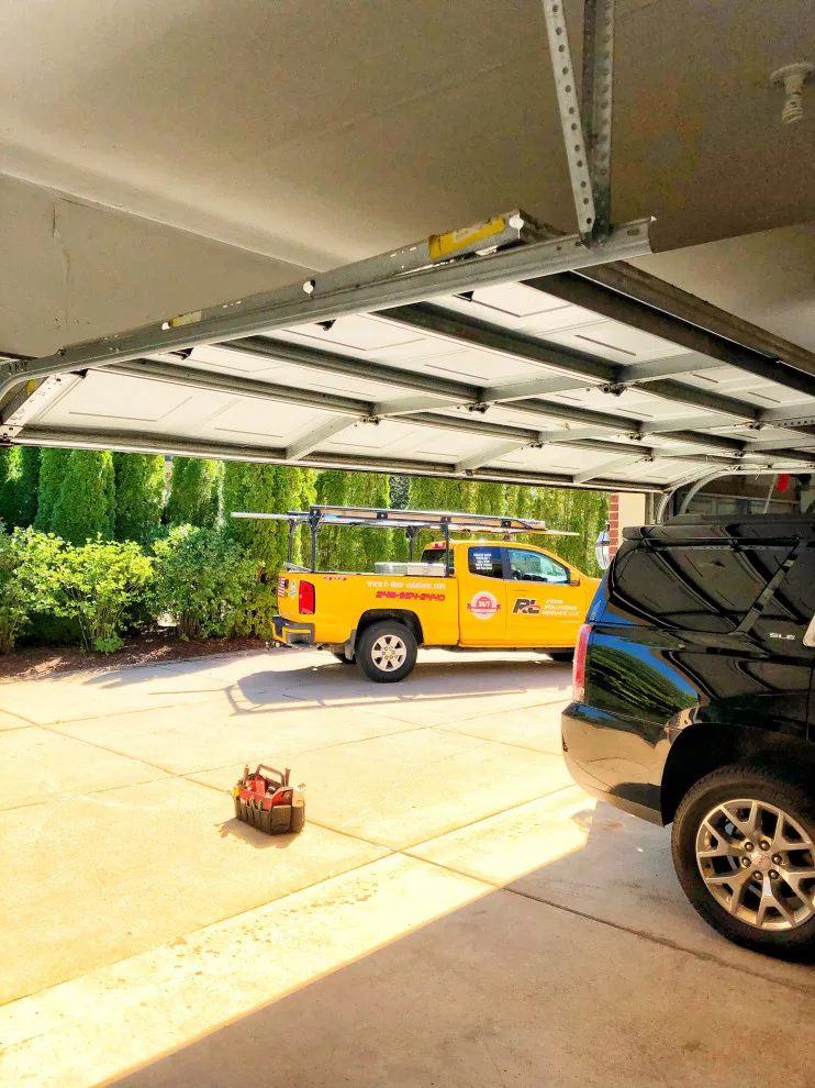 RL Garage Door Solutions - Photo 4