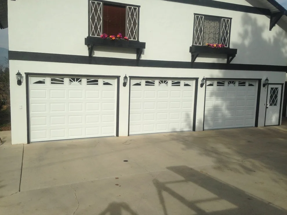 Lloyd Copelan Garage Doors - Photo 8