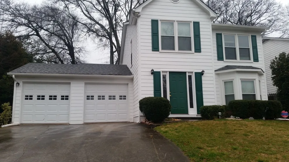 Neighborhood Garage Door Service - Photo 3