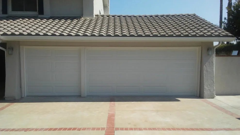 Lloyd Copelan Garage Doors - Photo 14
