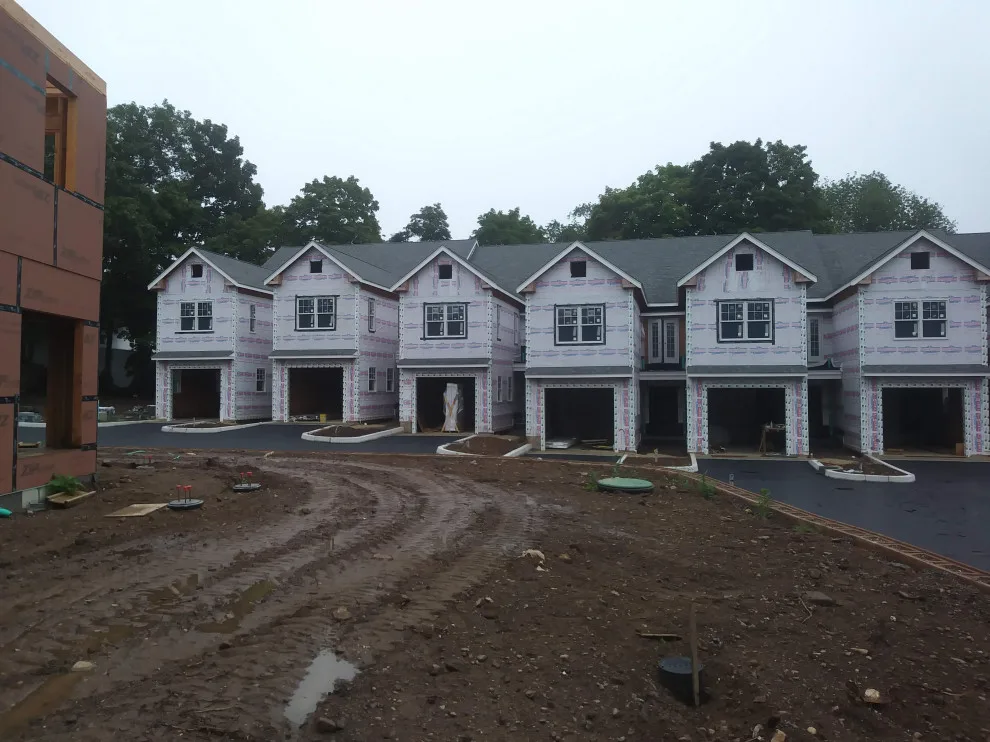 Top-Notch Garage Doors LLC - Photo 2