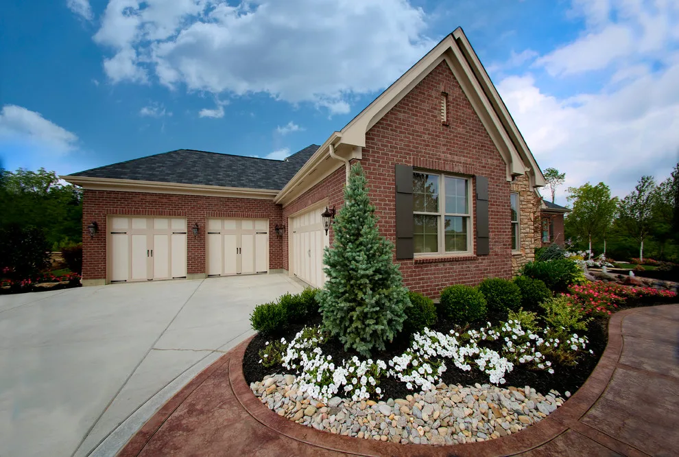 Clopay - Coachman Series by Rissler Garage Doors - Photo 4