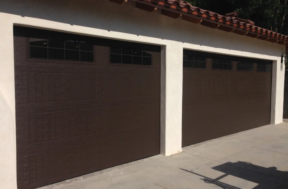 Art Showcase by Lloyd Copelan Garage Doors - Photo 15