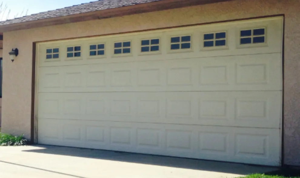 Art Showcase by Lloyd Copelan Garage Doors - Photo 11