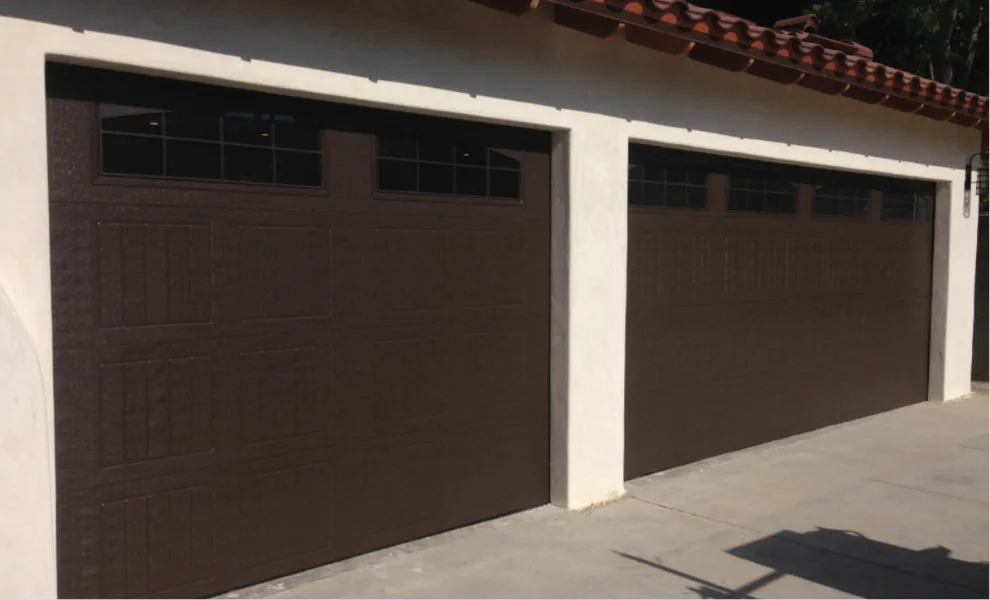 Art Showcase by Lloyd Copelan Garage Doors - Photo 2