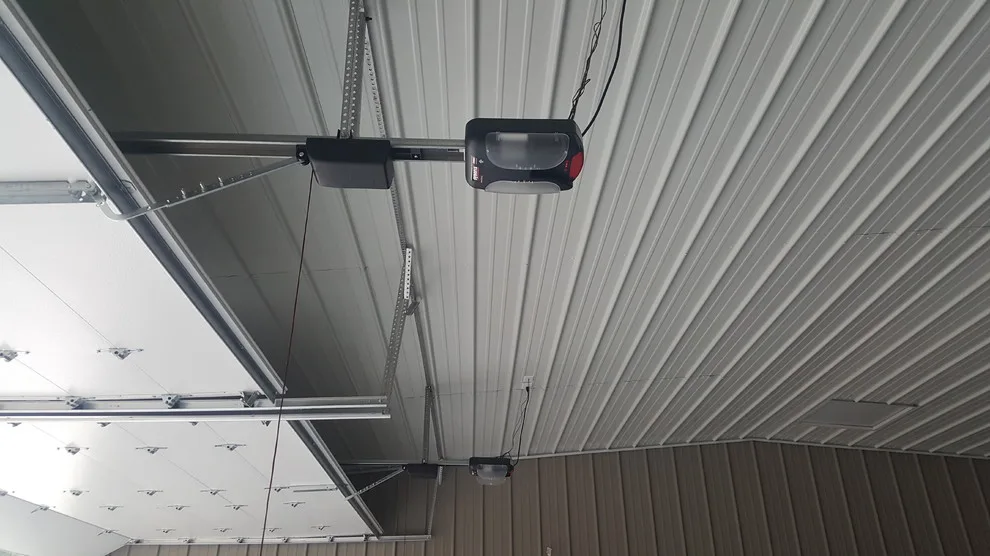 Neighborhood Garage Door Service - Photo 10