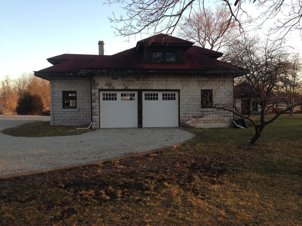 Neighborhood Garage Door Service - Photo 14