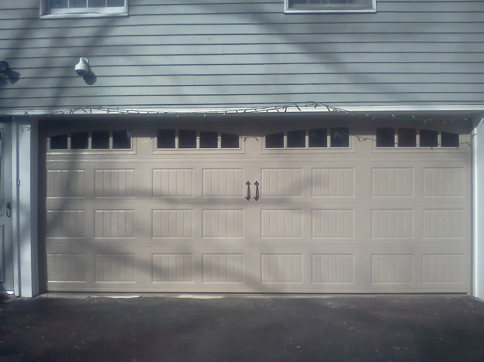 Pioneer Garage Door Company - Photo 6