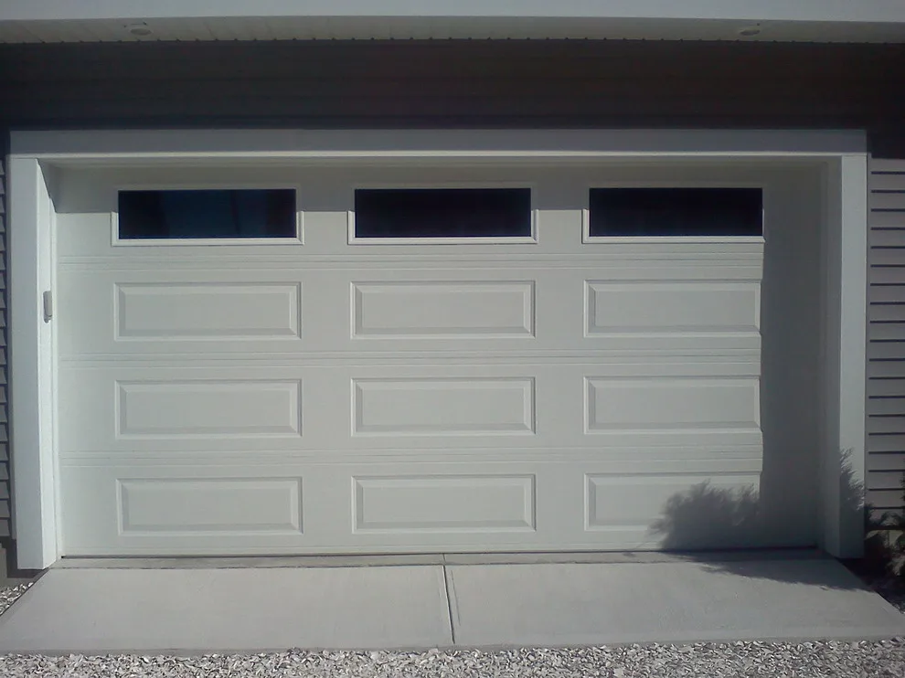 Pioneer Garage Door Company - Photo 5
