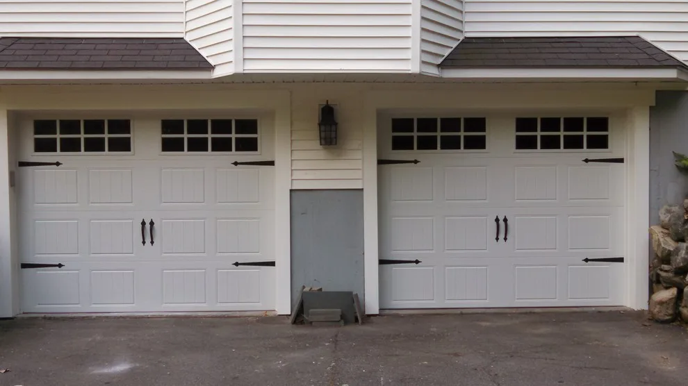Pioneer Garage Door Company - Photo 9