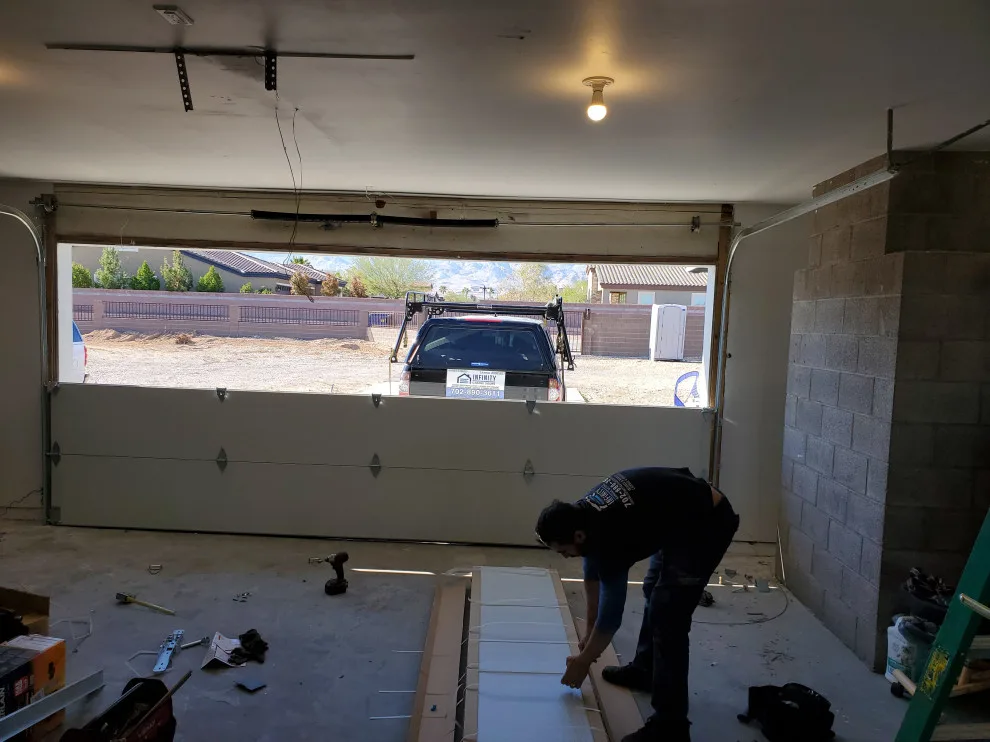Infinity Garage Door - Photo 3