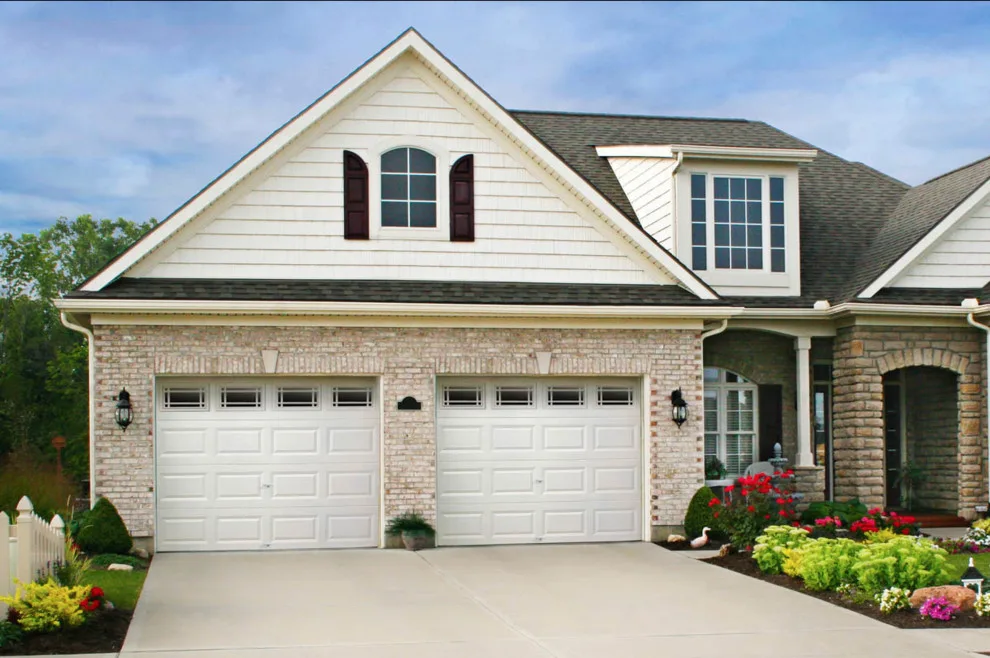 Garage Entrances by Pinnacle Door Services Inc. - Photo 15