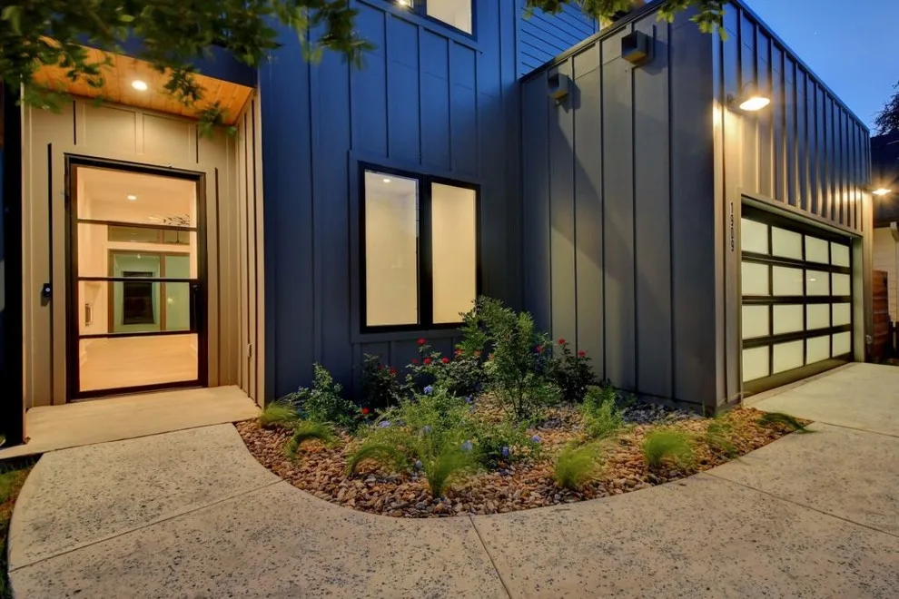 Contemporary Full-View Garage Door by Hutchins Garage Doors - Photo 2